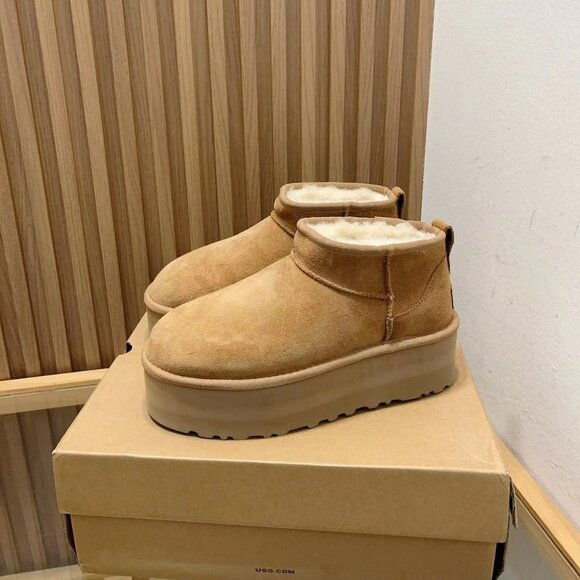 UGG Womens classic ultra mini platform boots Chestnut - Picture 1 of 8
